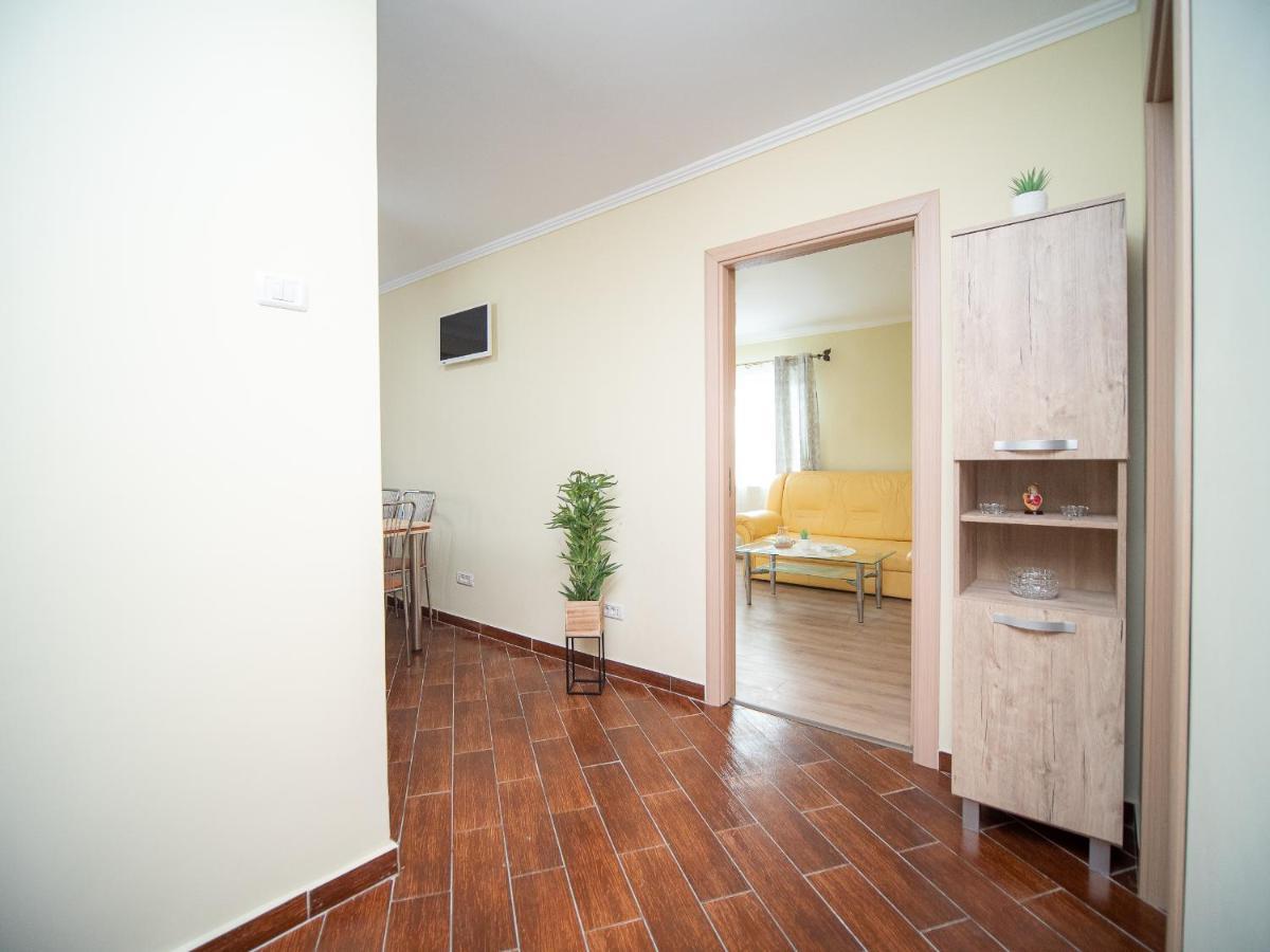 L&R Modern Apartment Otelu Rosu Εξωτερικό φωτογραφία
